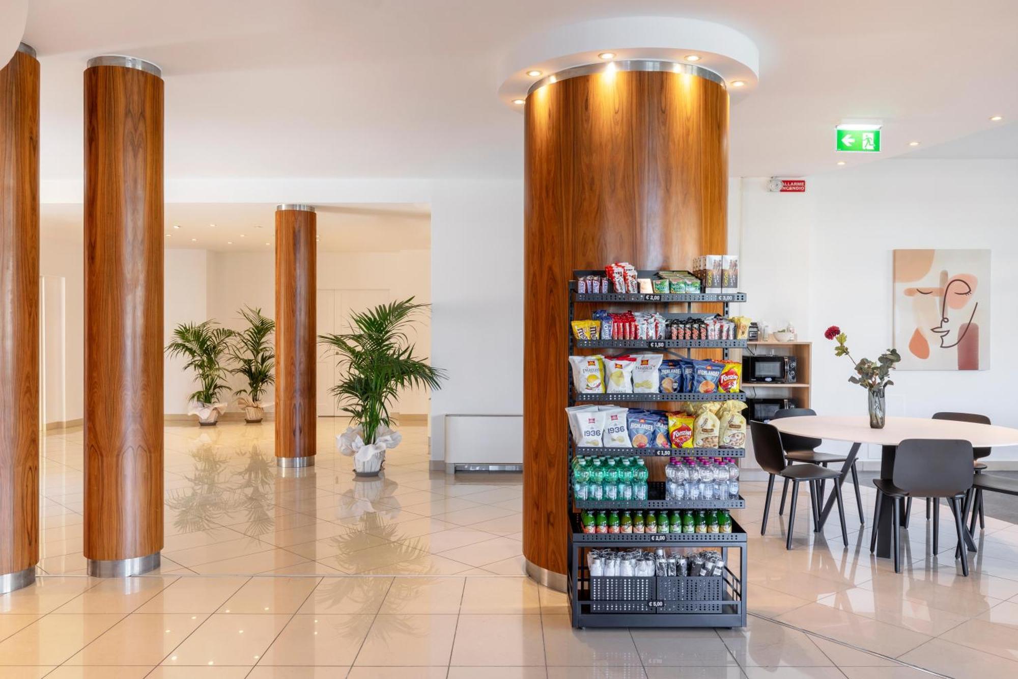 B&B Hotel Сассуоло Экстерьер фото